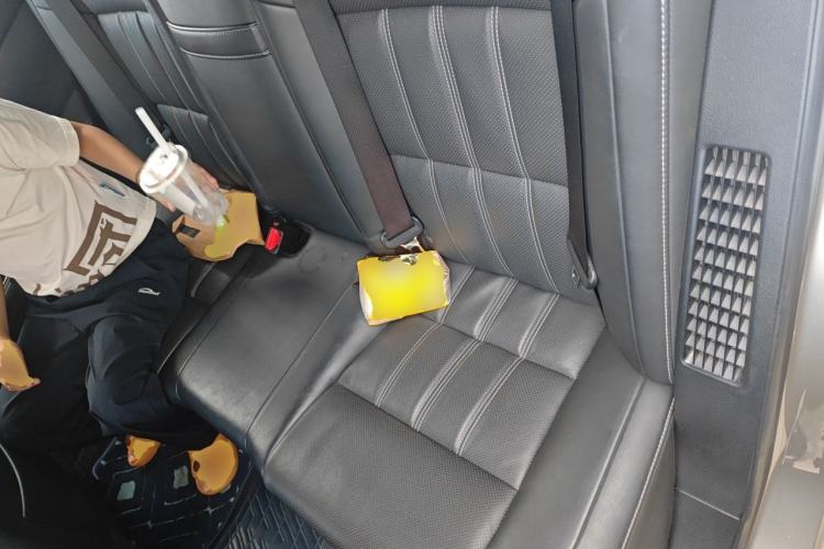 Used Lexus ES 2017 300h Mark Levinson Comfort Edition Left Rear Seat