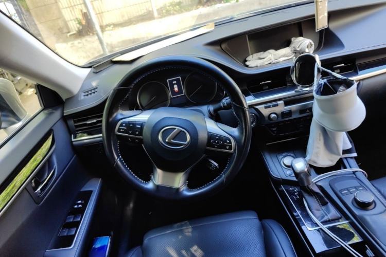 Used Lexus ES 2017 200 30th Anniversary Edition Steering Wheel
