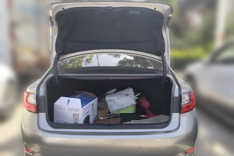Used Lexus ES 2017 200 30th Anniversary Edition Trunk