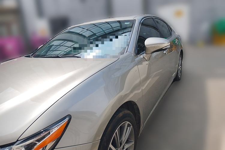 Lexus ES 2017 300h Mark Levinson Luxury Edition usado Guazi used car, China used car export, Used car for sale, Used  cars, Cheapest cars for sale