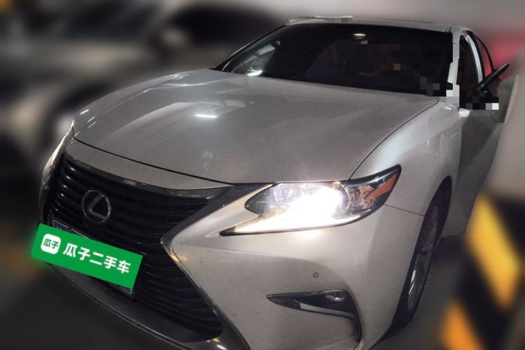 Used Lexus ES 2017 200 30th Anniversary Edition Guazi used car, China used car export, Used car for sale, Used  cars, Cheapest cars for sale