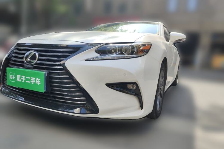 Used Lexus ES 2017 200 30th Anniversary Edition Guazi used car, China used car export, Used car for sale, Used cars, Cheapest cars for sale