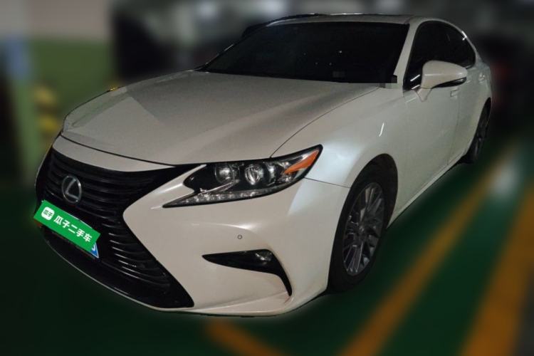 Used Lexus ES 2017 200 30th Anniversary Edition Guazi used car, China used car export, Used car for sale, Used cars, Cheapest cars for sale