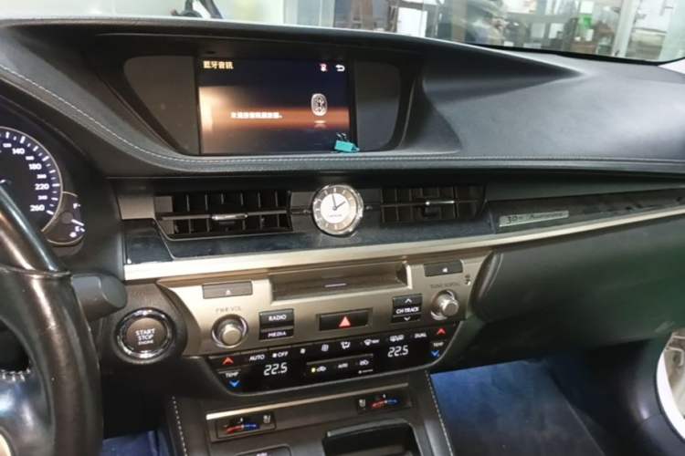 Used Lexus ES 2017 200 30th Anniversary Edition Audio And AC Panel