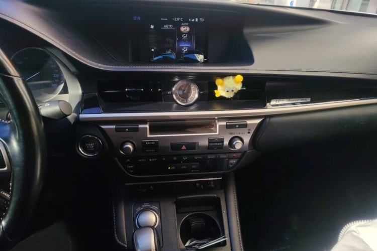 Used Lexus ES 2017 200 30th Anniversary Edition Audio And AC Panel