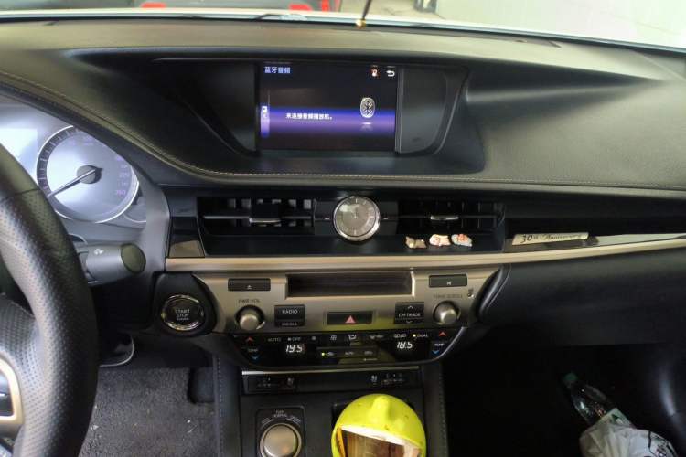 Used Lexus ES 2017 200 30th Anniversary Edition Audio And AC Panel