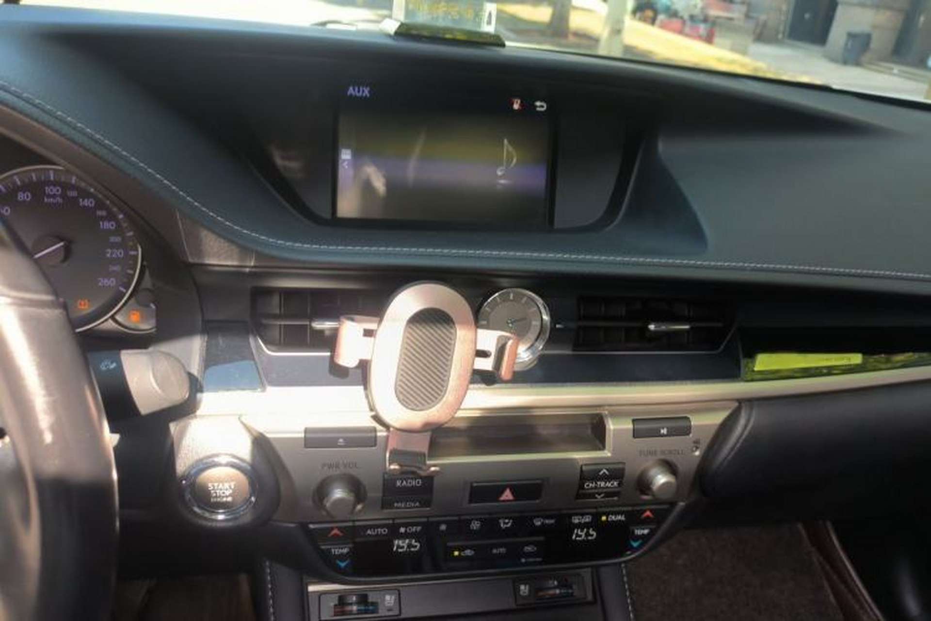 Used Lexus ES 2017 200 30th Anniversary Edition Audio And AC Panel