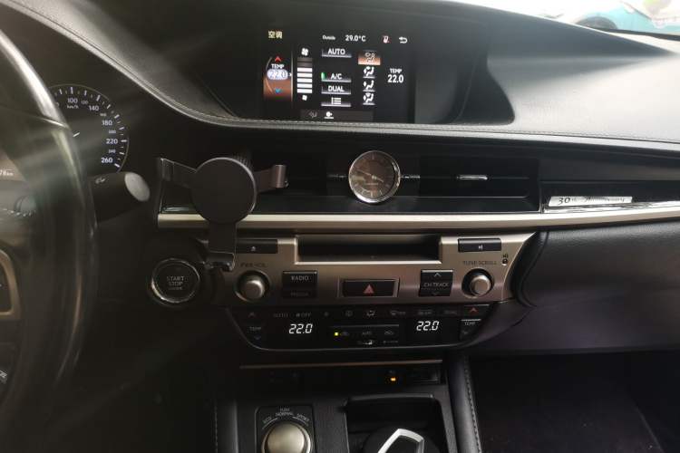 Used Lexus ES 2017 200 30th Anniversary Edition Audio And AC Panel