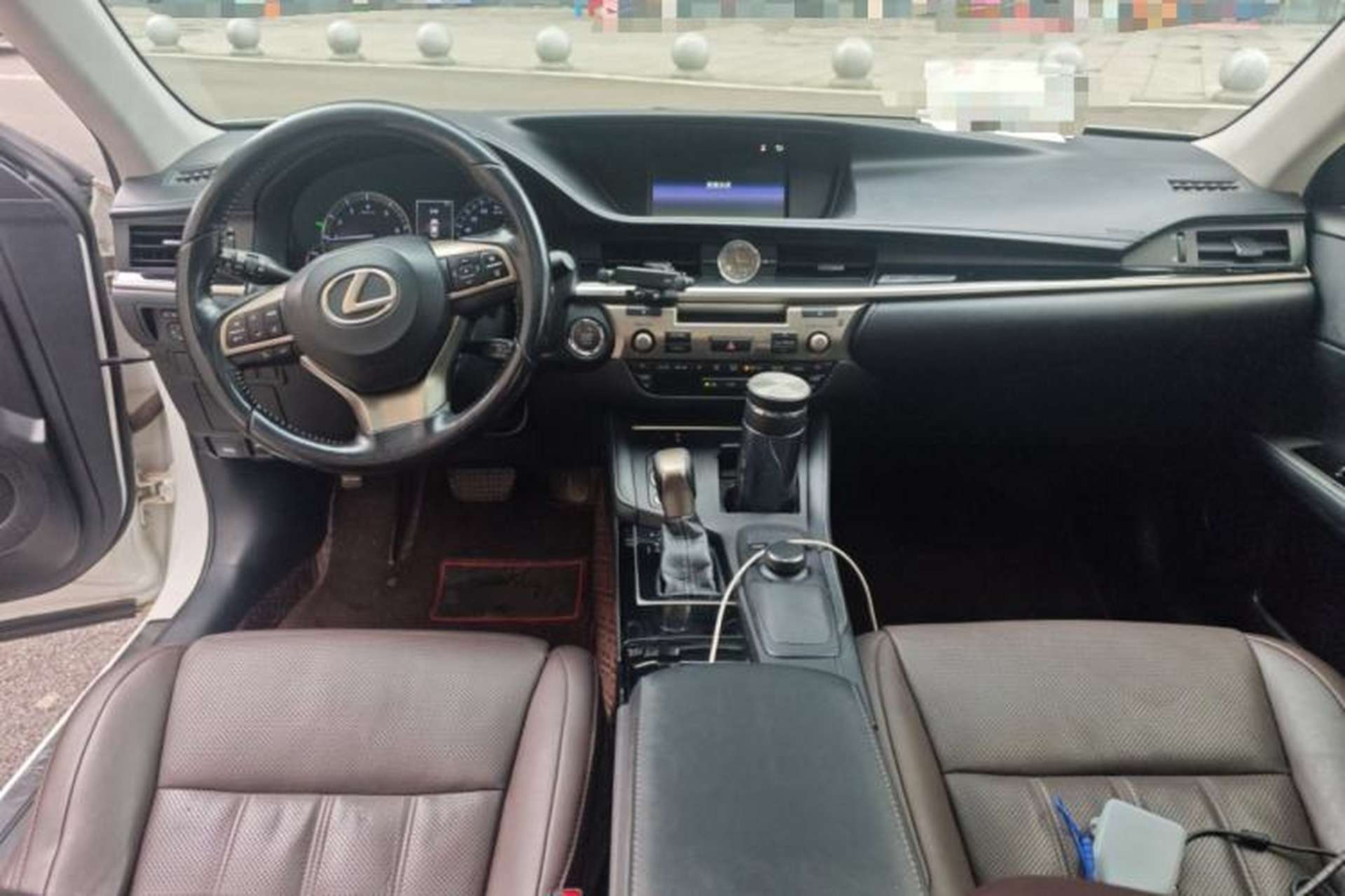 Used Lexus ES 2017 200 30th Anniversary Edition Center Console