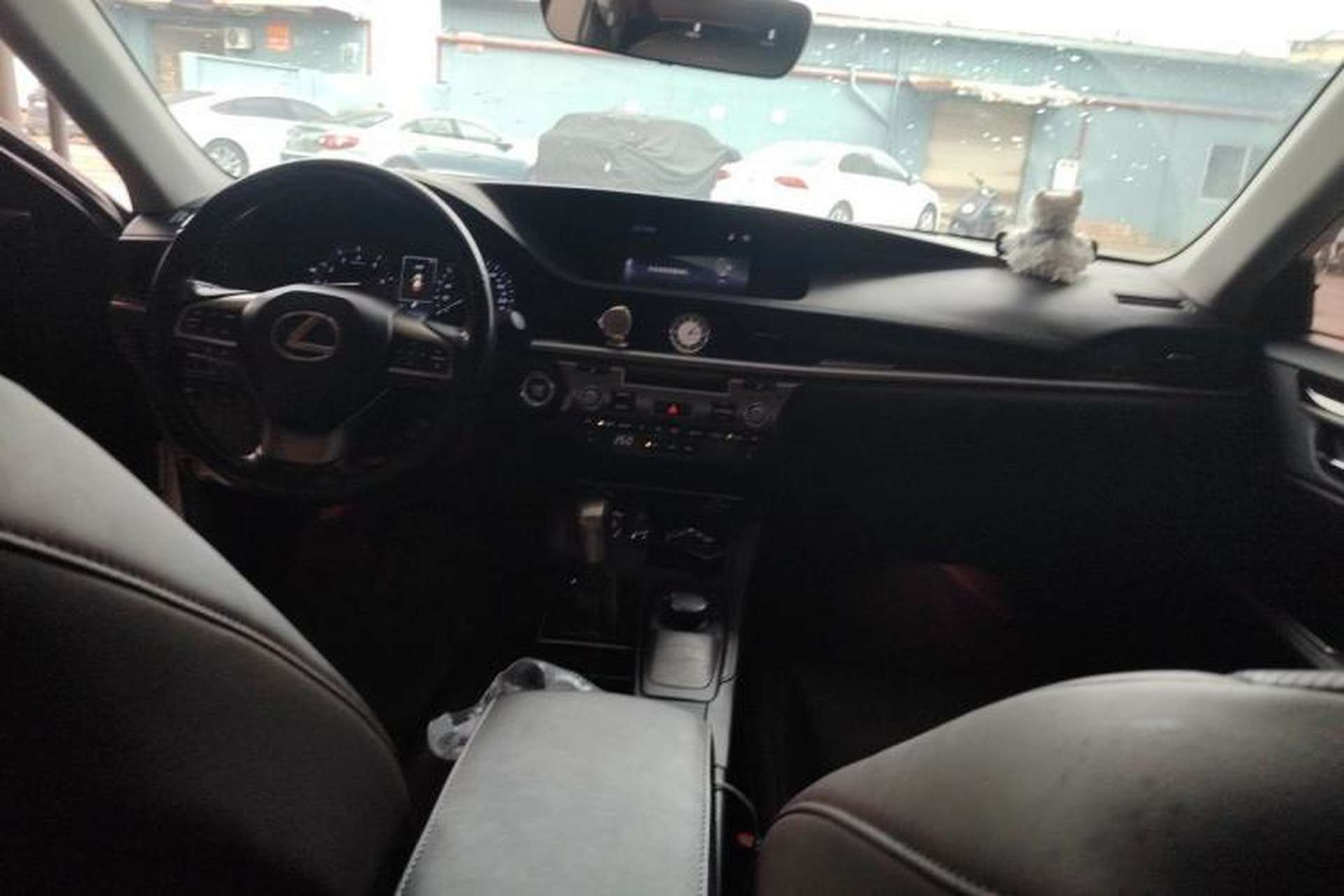 Used Lexus ES 2017 200 30th Anniversary Edition Center Console