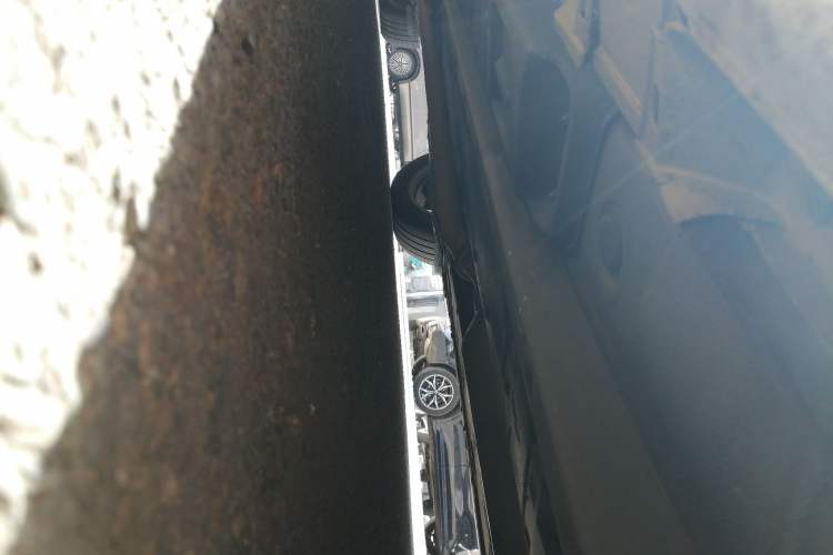 Used Lexus ES 2017 300h Mark Levinson Comfort Edition Chassis Front Right