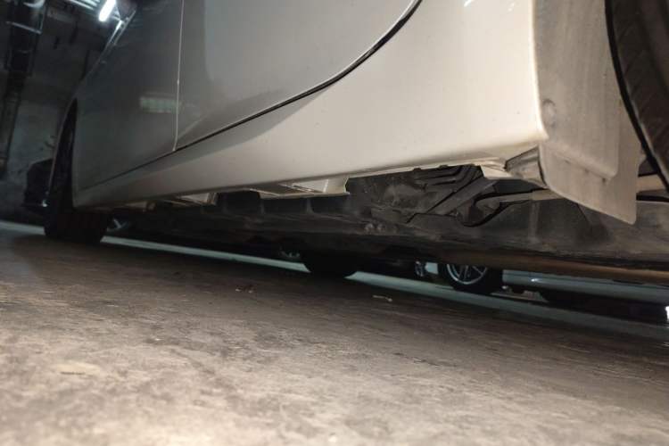 Used Lexus ES 2017 200 30th Anniversary Edition Chassis Rear Left
