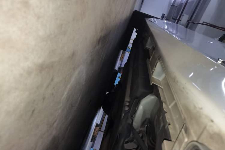Used Lexus ES 2017 300h Mark Levinson Comfort Edition Chassis Rear Left