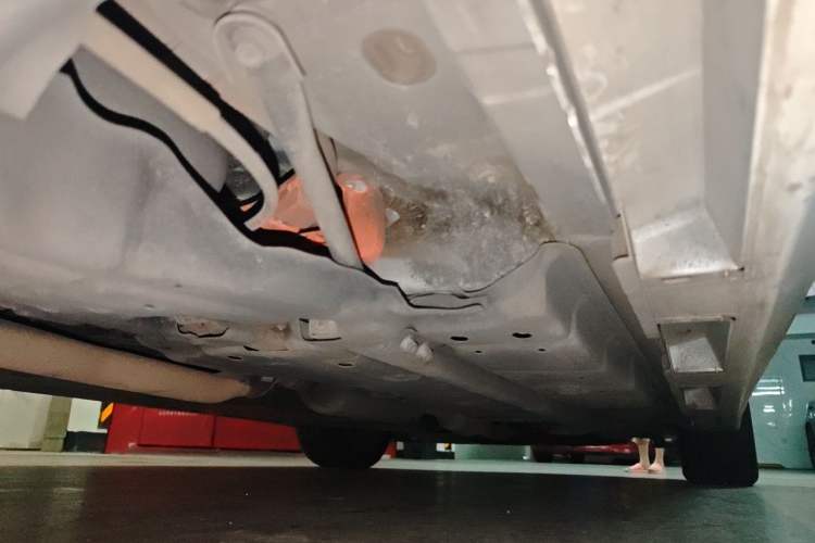 Used Lexus ES 2017 300h Mark Levinson Comfort Edition Chassis Rear Right