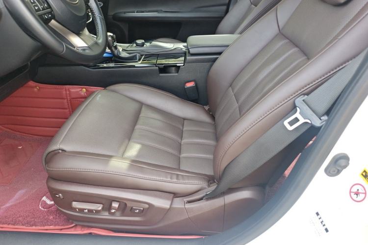 Used Lexus ES 2017 200 30th Anniversary Edition Driver Seat