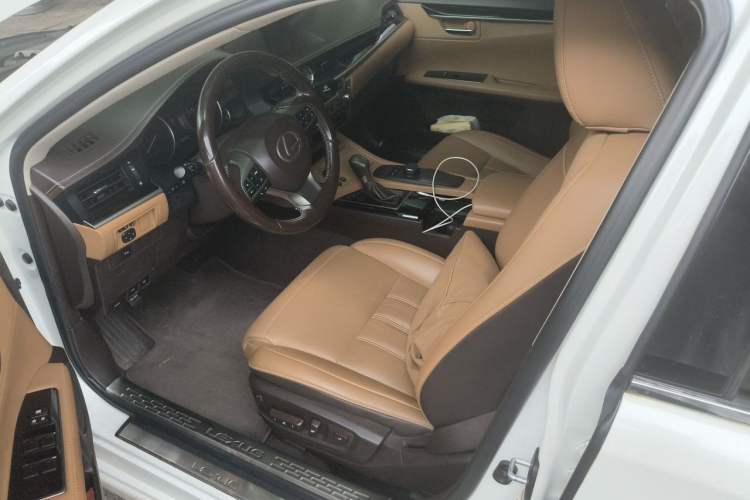Used Lexus ES 2017 200 30th Anniversary Edition Driver Seat