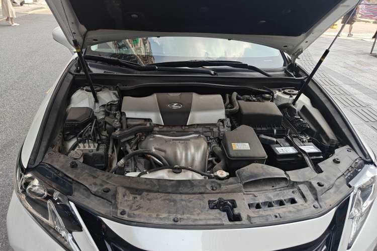 Used Lexus ES 2017 200 30th Anniversary Edition Engine Bay