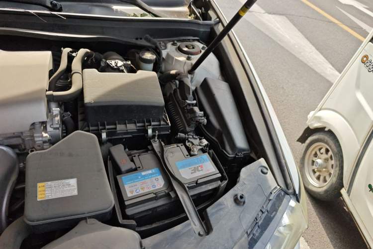 Used Lexus ES 2017 200 30th Anniversary Edition Engine Bay Left