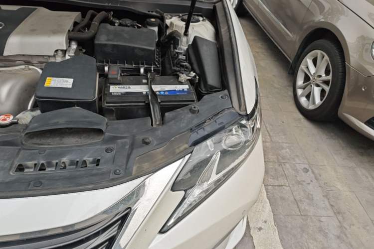 Used Lexus ES 2017 200 30th Anniversary Edition Engine Bay Left