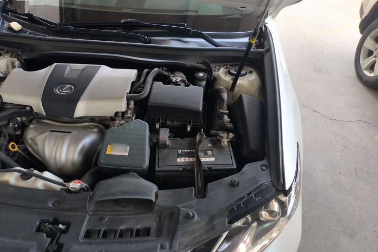 Used Lexus ES 2017 200 30th Anniversary Edition Engine Bay Left