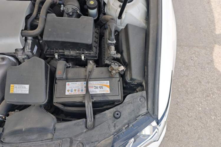 Used Lexus ES 2017 200 30th Anniversary Edition Engine Bay Left