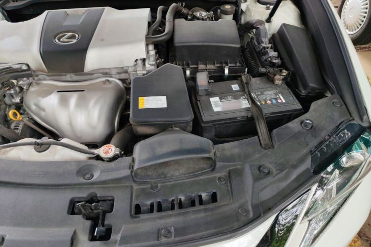 Used Lexus ES 2017 200 30th Anniversary Edition Engine Bay Left