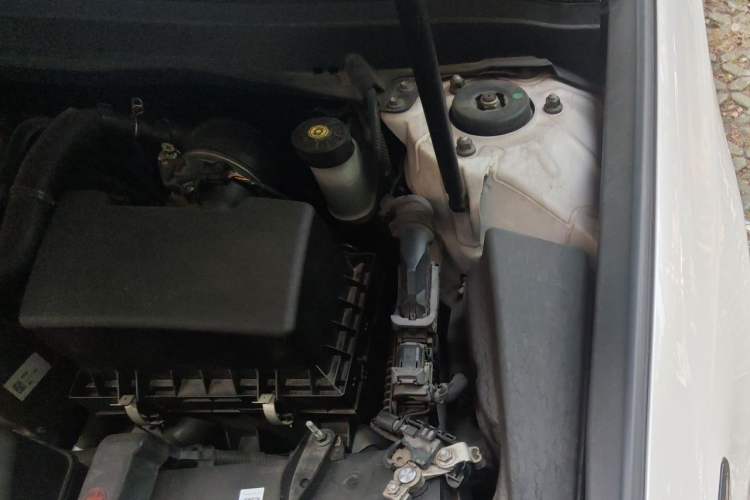 Used Lexus ES 2017 200 30th Anniversary Edition Engine Bay Left