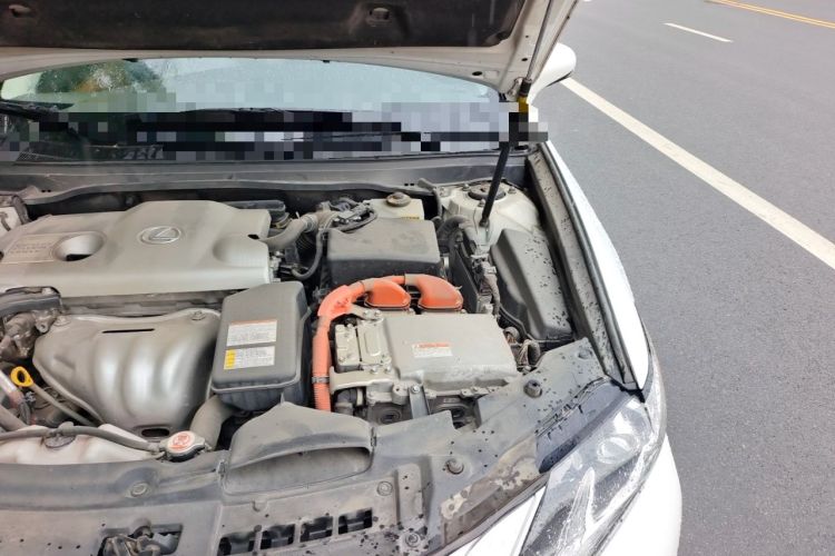 Used Lexus ES 2017 300h Mark Levinson Comfort Edition Engine Bay Left