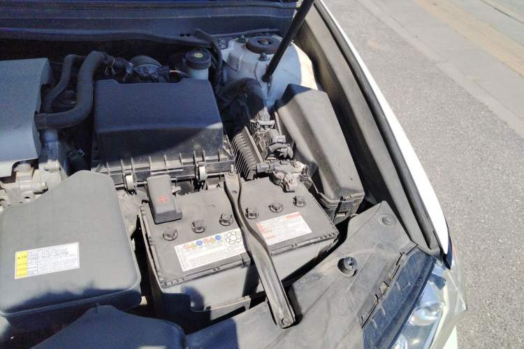 Used Lexus ES 2017 200 30th Anniversary Edition Engine Bay Left
