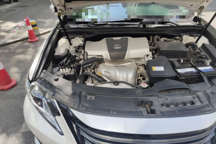 Used Lexus ES 2017 200 30th Anniversary Edition Engine Bay Right