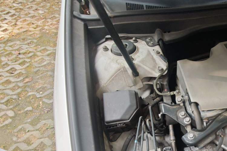 Used Lexus ES 2017 200 30th Anniversary Edition Engine Bay Right
