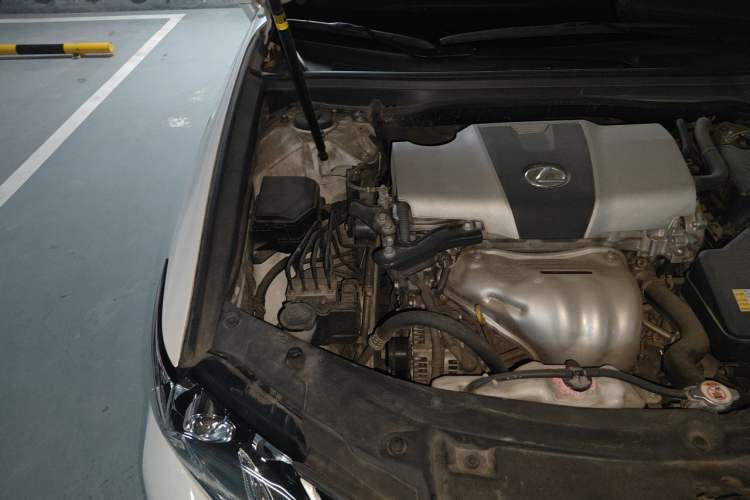 Used Lexus ES 2017 200 30th Anniversary Edition Engine Bay Right