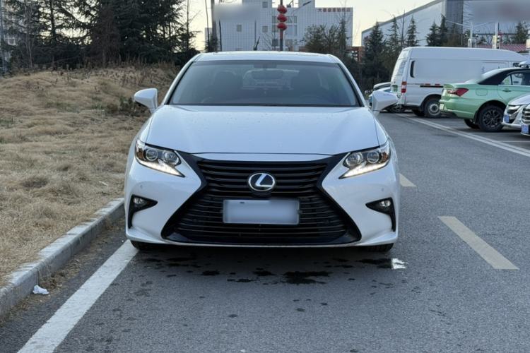 Used Lexus ES 2017 200 30th Anniversary Edition Exterior 1