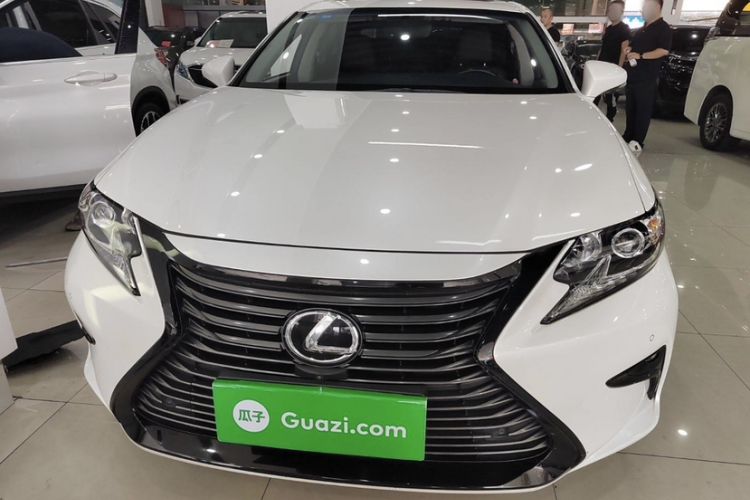 Used Lexus ES 2017 200 30th Anniversary Edition Exterior 1