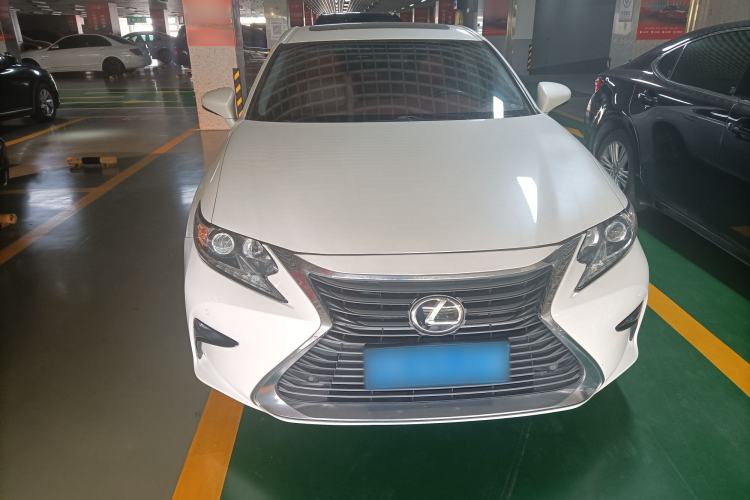 Used Lexus ES 2017 200 30th Anniversary Edition Exterior 1