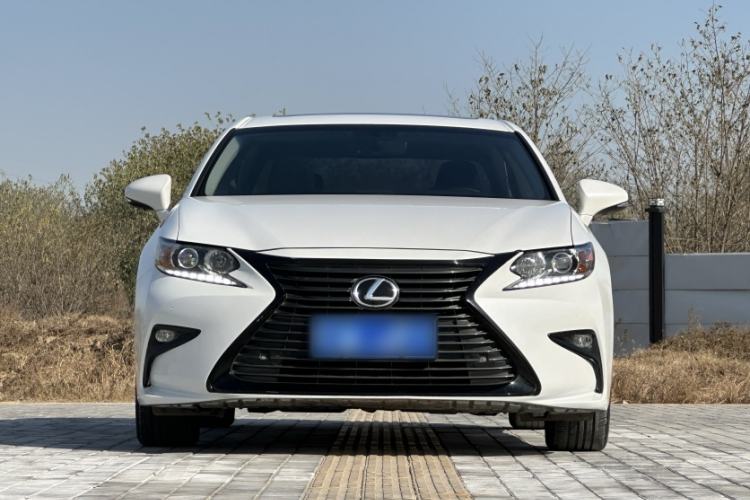 Used Lexus ES 2017 200 30th Anniversary Edition Exterior 1