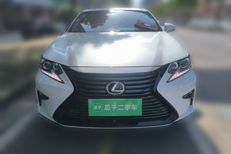 Used Lexus ES 2017 200 30th Anniversary Edition Exterior 1