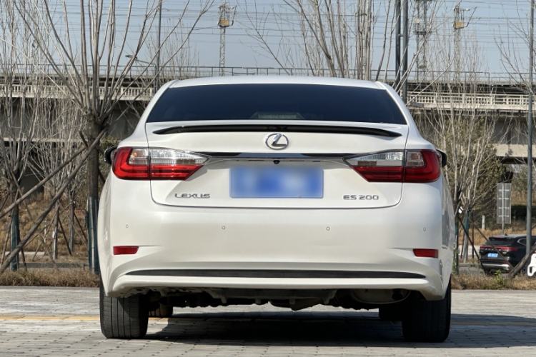 Used Lexus ES 2017 200 30th Anniversary Edition Exterior 11