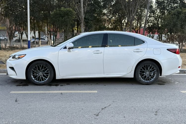 Used Lexus ES 2017 200 30th Anniversary Edition Exterior 2
