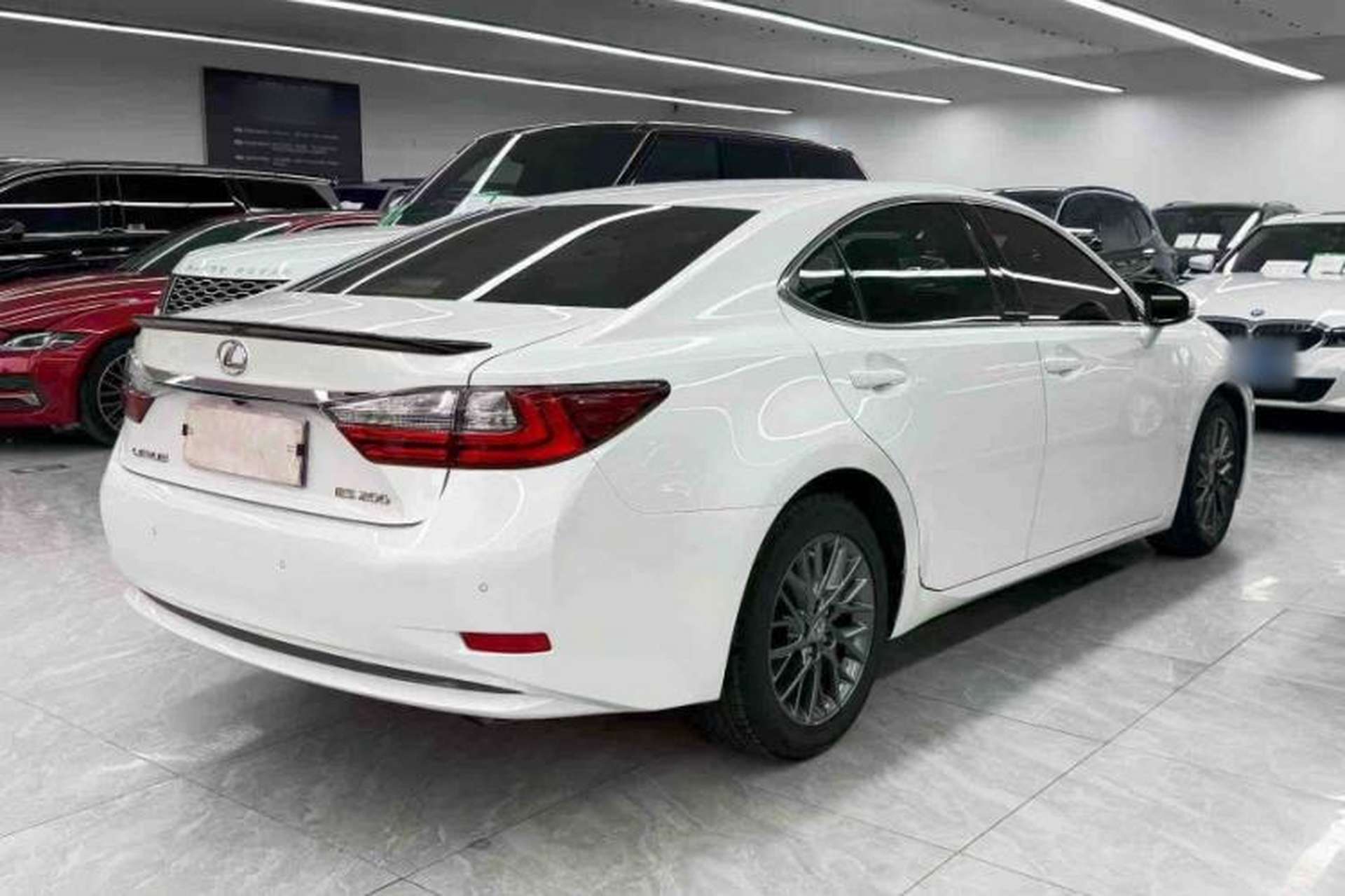 Used Lexus ES 2017 200 30th Anniversary Edition Exterior 2
