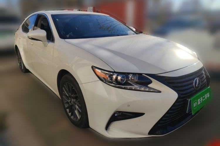 Used Lexus ES 2017 200 30th Anniversary Edition Exterior 2