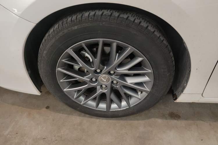 Used Lexus ES 2017 200 30th Anniversary Edition Exterior 2
