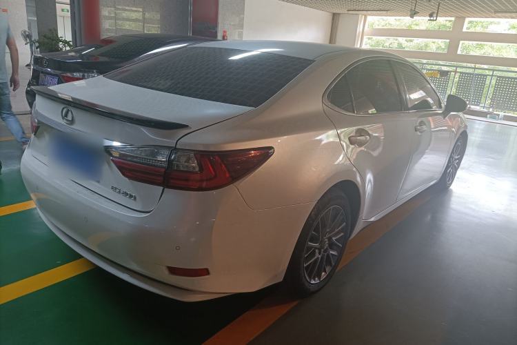 Used Lexus ES 2017 200 30th Anniversary Edition Exterior 4