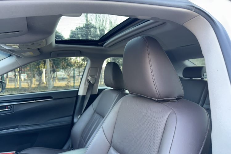 Used Lexus ES 2017 200 30th Anniversary Edition Exterior 5