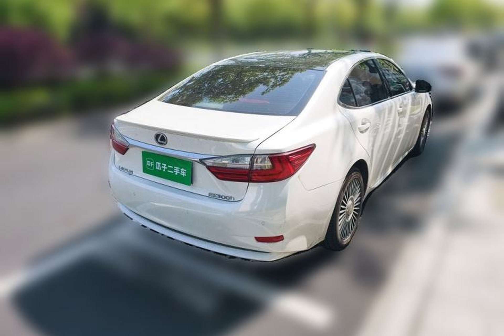 Used Lexus ES 2017 300h Mark Levinson Comfort Edition Exterior 5