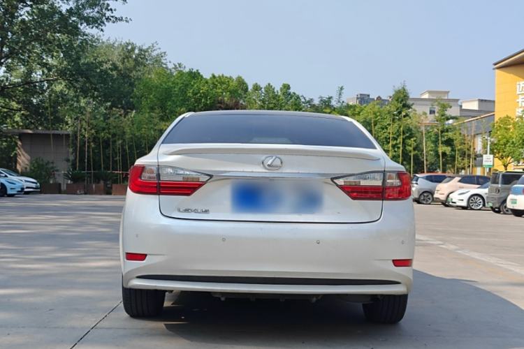 Used Lexus ES 2017 200 30th Anniversary Edition Exterior 5