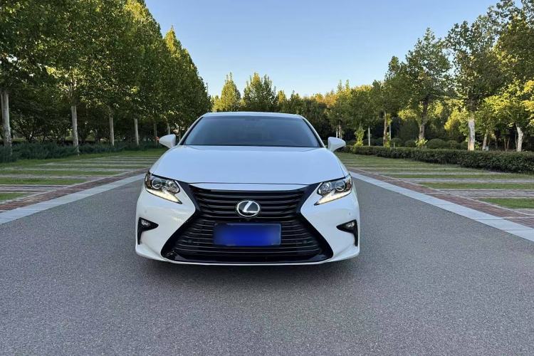 Used Lexus ES 2017 200 30th Anniversary Edition Exterior 8
