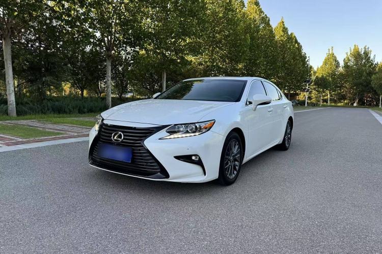 Used Lexus ES 2017 200 30th Anniversary Edition Exterior 9