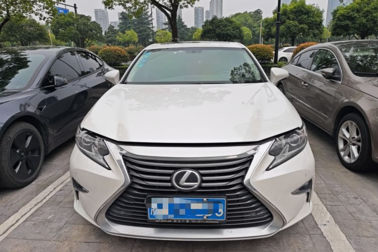 Used Lexus ES 2017 200 30th Anniversary Edition Front