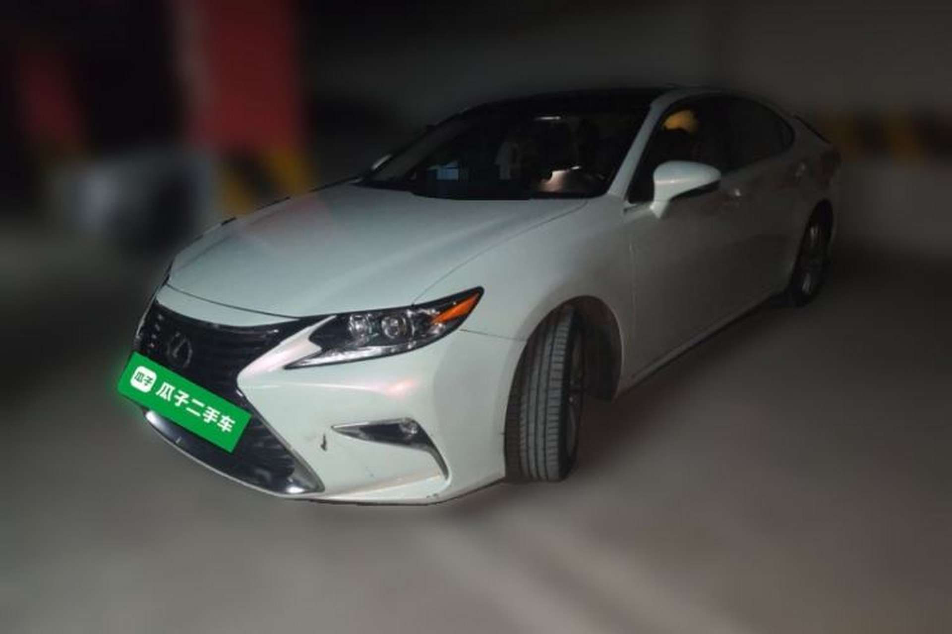 Used Lexus ES 2017 200 30th Anniversary Edition Front Left 45 Deg